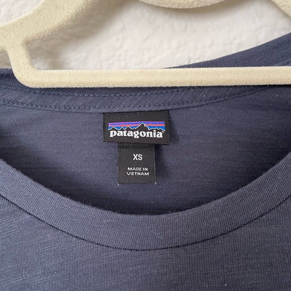 Like NEW Patagonia Mainstay Long Sleeve Shirt 💙 - Picture 2 of 3